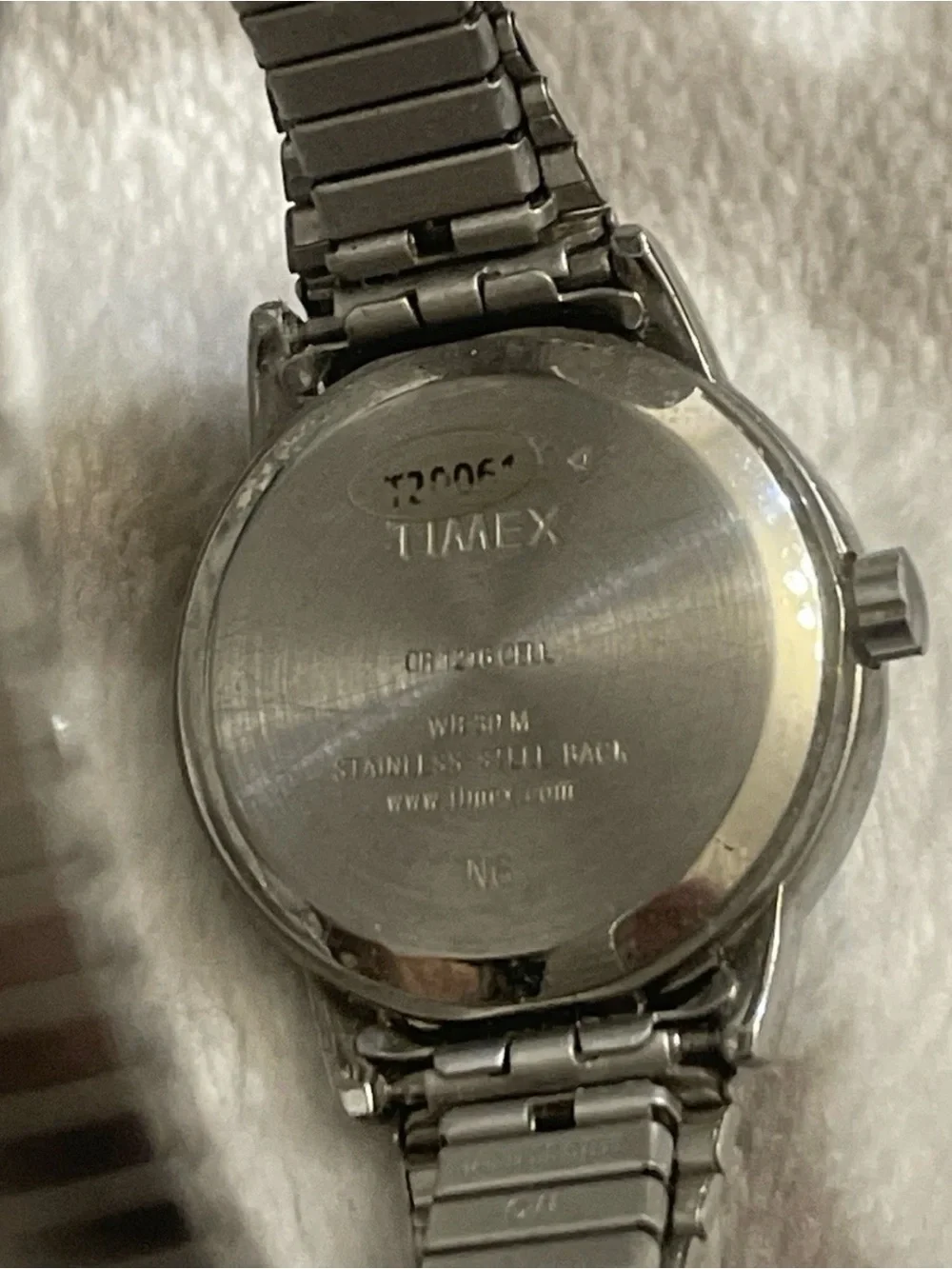 Timex Womens Easy Reader 25mm Indiglo Watch Silver-Tone Expansio